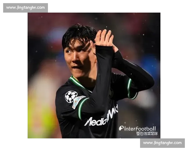 韩足晚报：退役转型路，“Next Play” 引方向